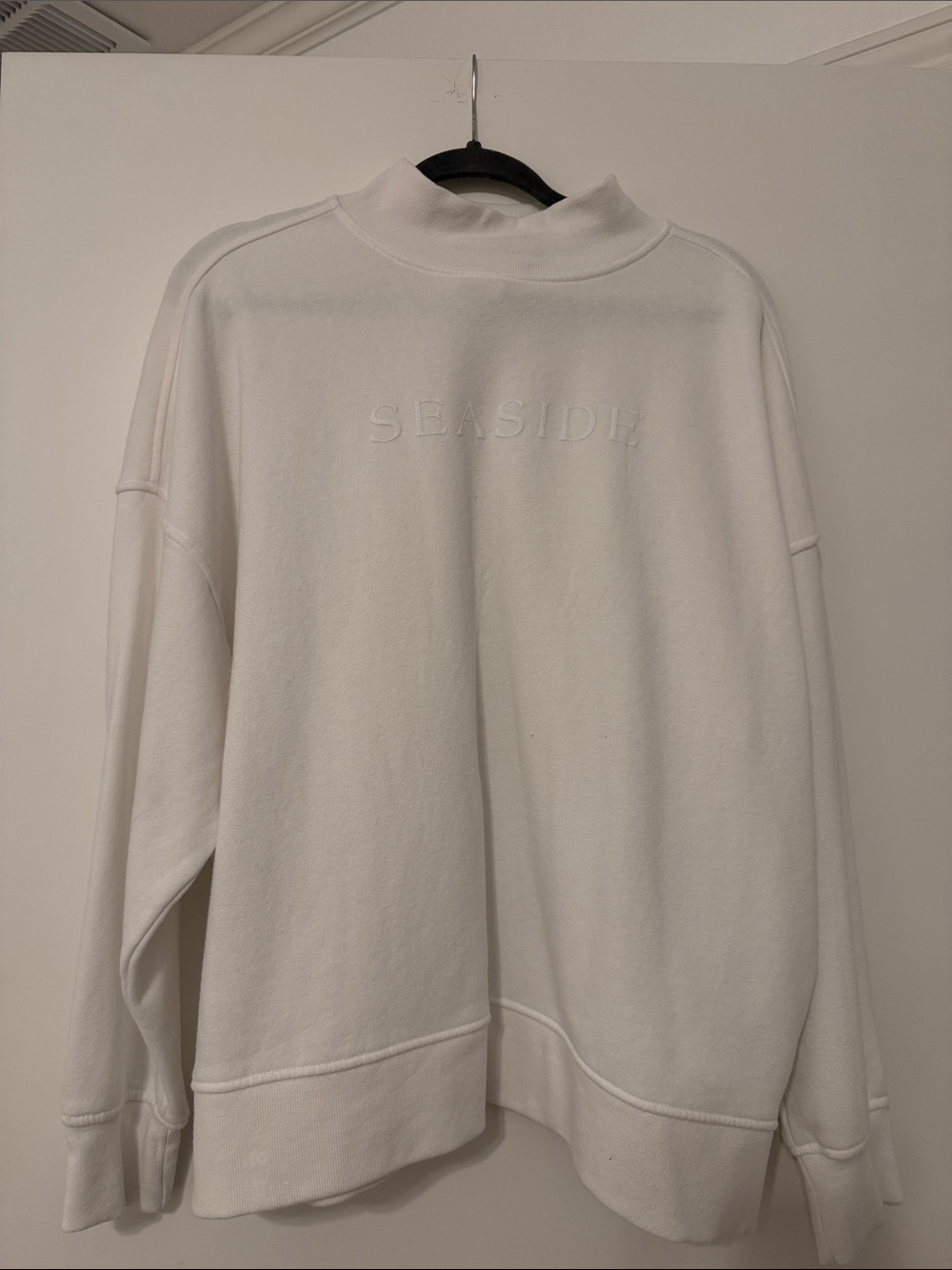 Seaside Mock-Neck Sweatshirt - White